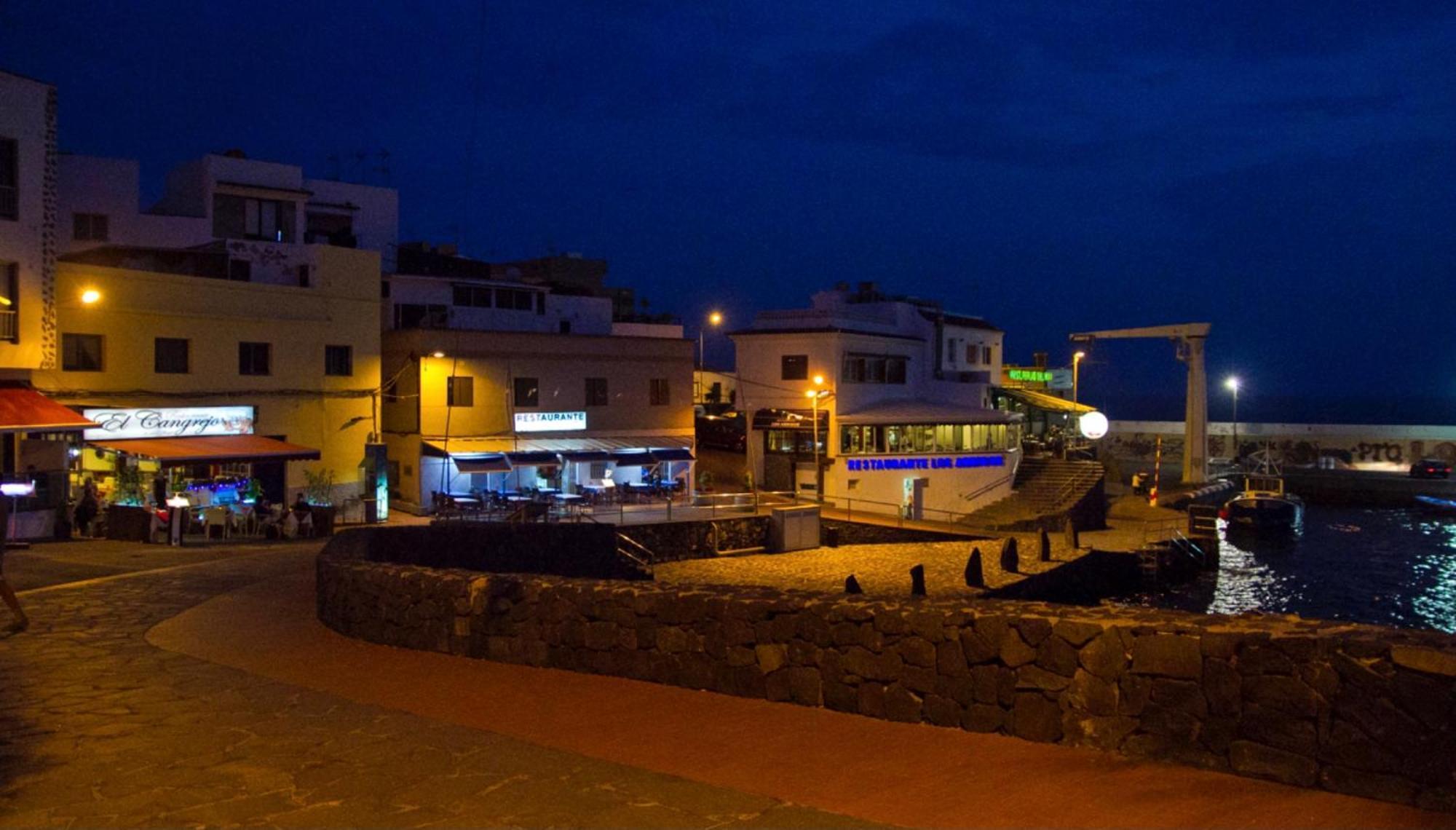 B&B Paraiso Tenerife Super Economy Rooms Airport Los Abrigos Exterior photo